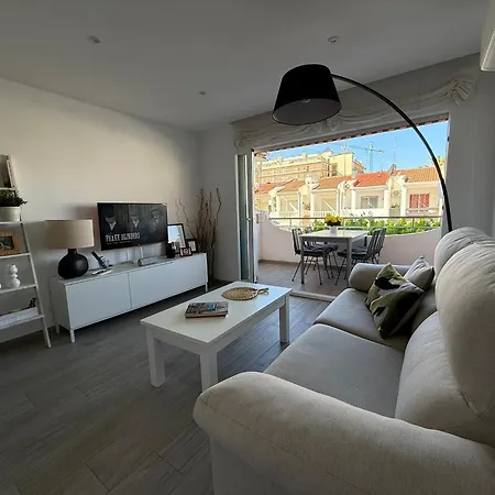 Pegado Al Mar . Apartamento Peñíscola